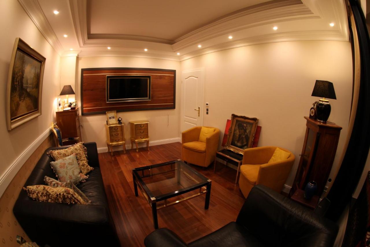 Golden Apartments Essen Bagian luar foto